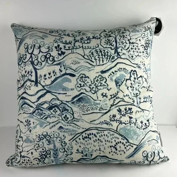 CHINOISERIE BLUE & WHITE 20x20” duck feathers filled pillow NWT decorative soft - Picture 9 of 10